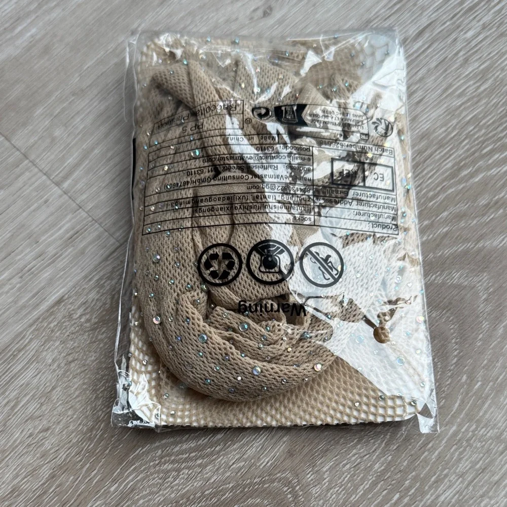 nude fishnet